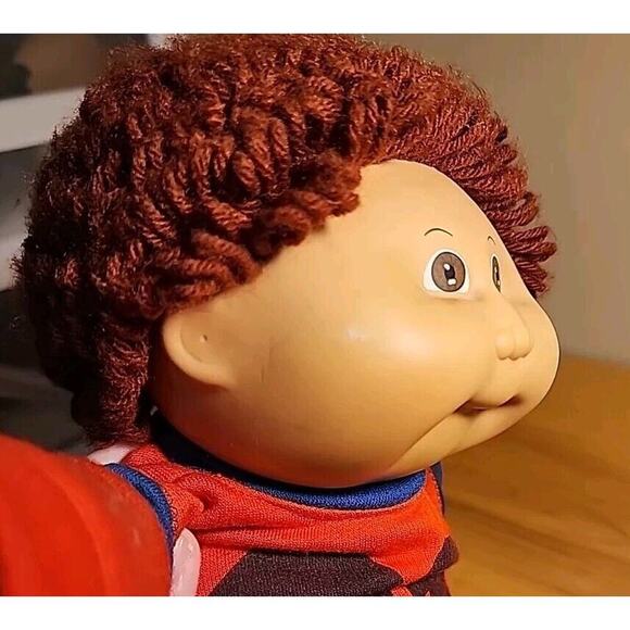 Vtg 1982 Cabbage Patch Boy Doll Original Sweatsuit Auburn Hair Loops Great Cond. - Picture 3 of 6